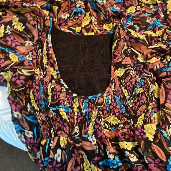 NIGHT FEVER SMOCKED PUFF SLEEVE MIDI DRESS- new in bag - Picture 8 of 8